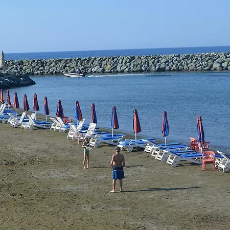 Pyrgiana Beach Hotel *