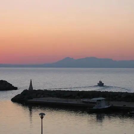 Pyrgiana Beach Hotel *
